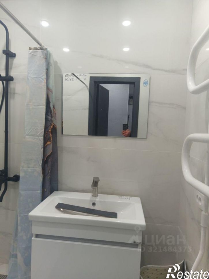 2-комн квартира ул 1 Конной Армии, 17а,  д. 17а