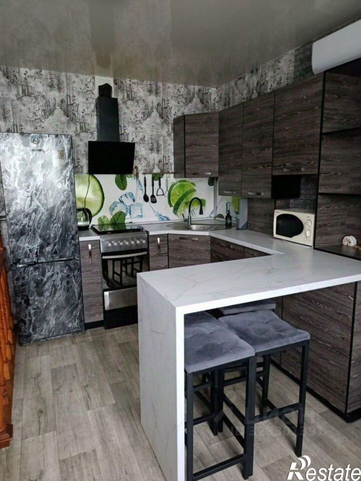 2-комн квартира улица Крылова, 121А,  д. 121А