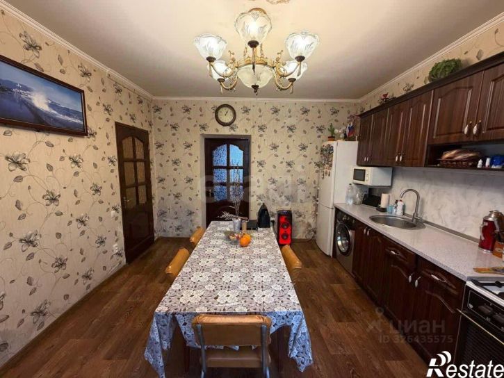 2-комн квартира ул 8 Марта, 42а,  д. 42а