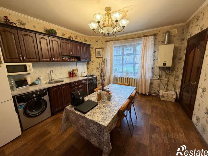 2-комн квартира ул 8 Марта, 42а,  д. 42а