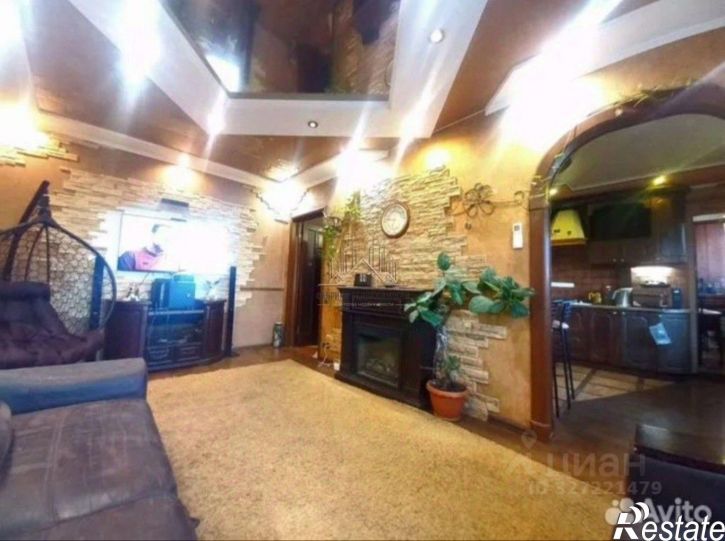 3-комн квартира ул 60 лет Октября, 24,  д. 24