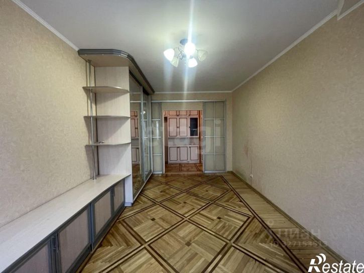 3-комн квартира проспект Победы, 334,  д. 334