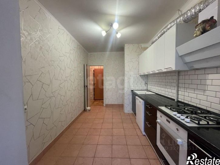 3-комн квартира проспект Победы, 334,  д. 334