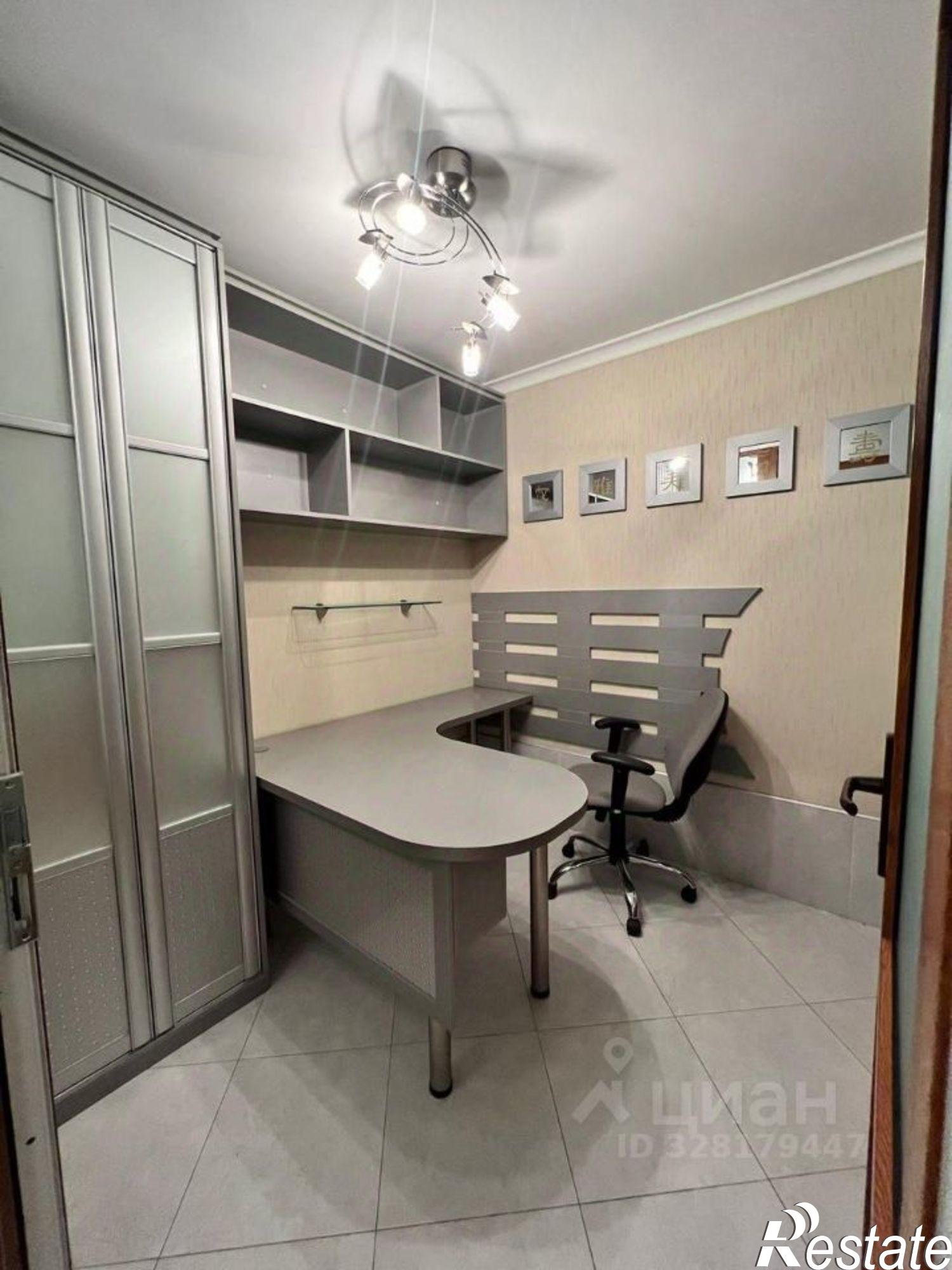 Сдать офис, помещение под офис за 225 000 рублей на ул Кечкеметская, 97