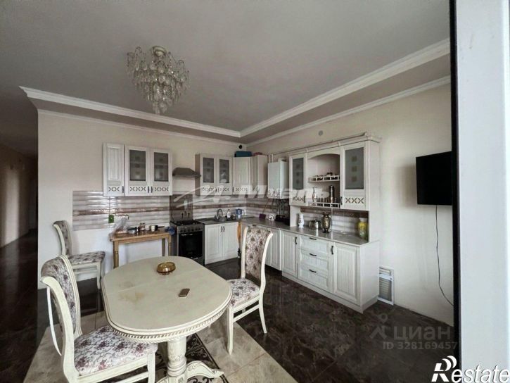 2-комн квартира улица Поповкина, 8А,  д. 8А