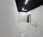 офис 30 кв м, этаж 1/3 ул Беспалова, 11/13