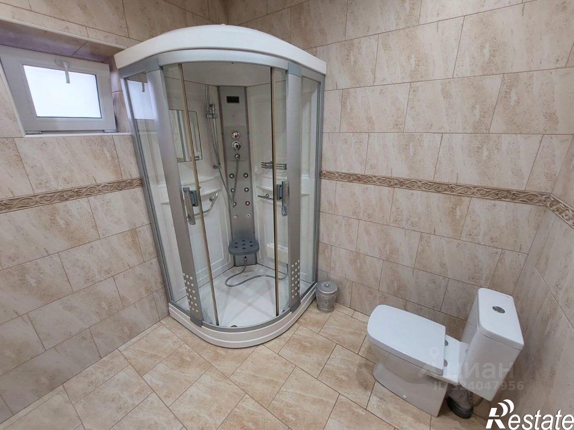 Сдать дачу, дом, коттедж за 46 000 рублей на проспект Победы, 304А
