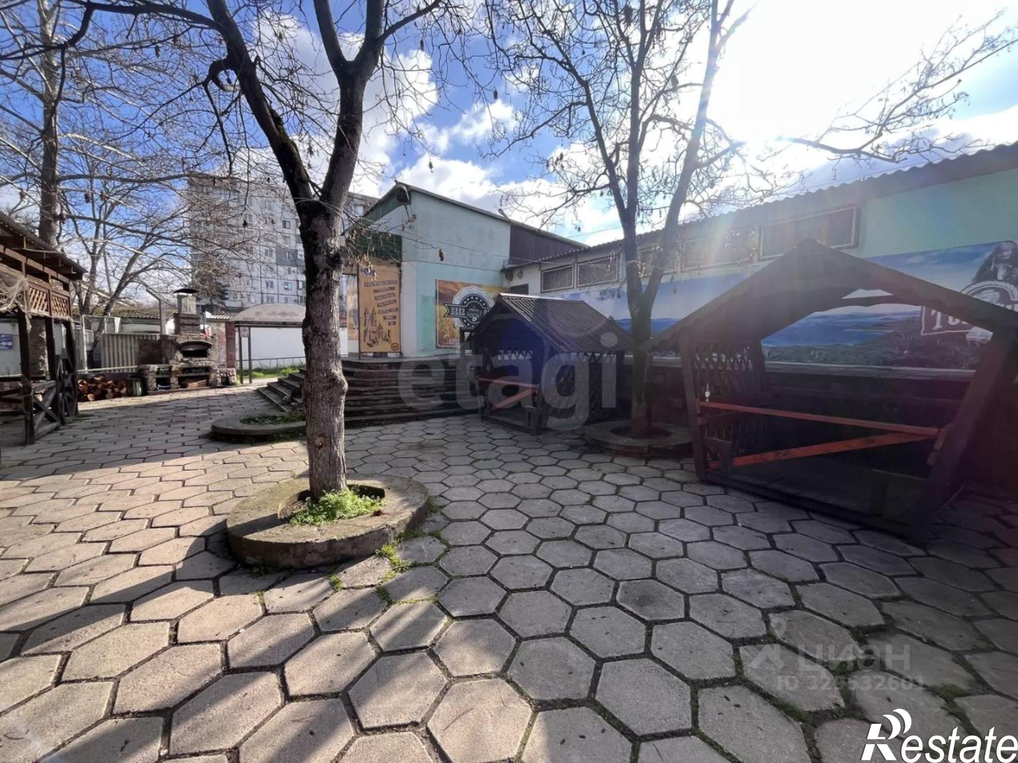 Купить торговое помещение за 54 943 200 рублей на Залесская улица, 101