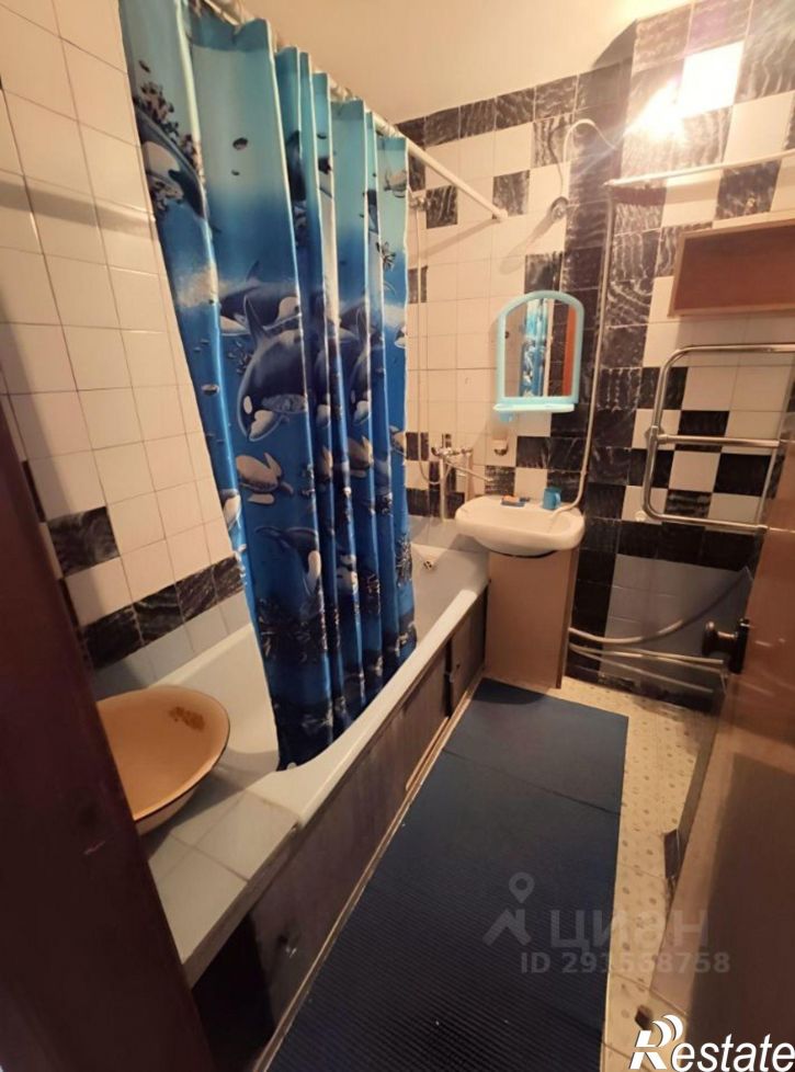 3-комн квартира улица Лизы Чайкиной, 38,  д. 38