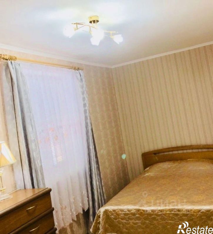 3-комн квартира ул Ушакова, 10,  д. 10