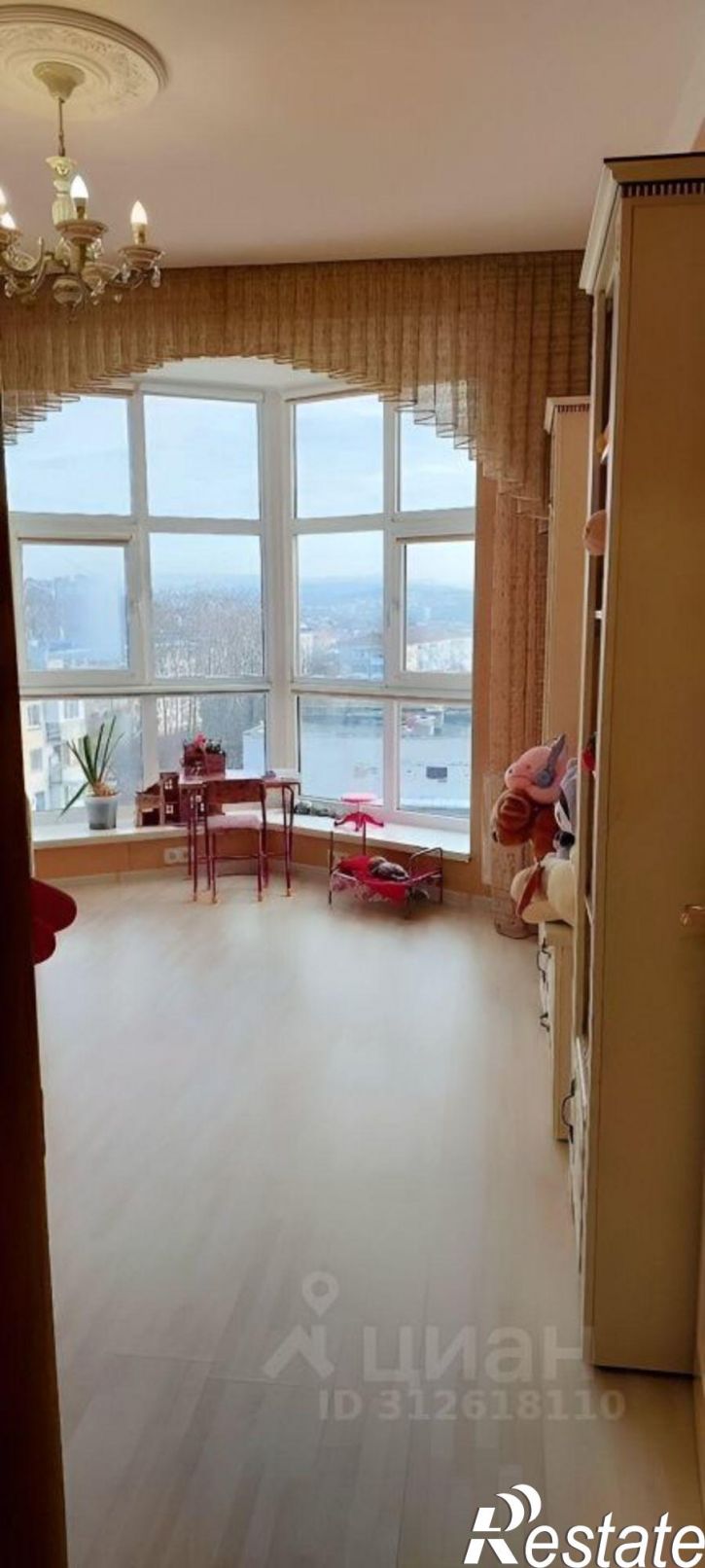 3-комн квартира ул Камская, 37,  д. 37