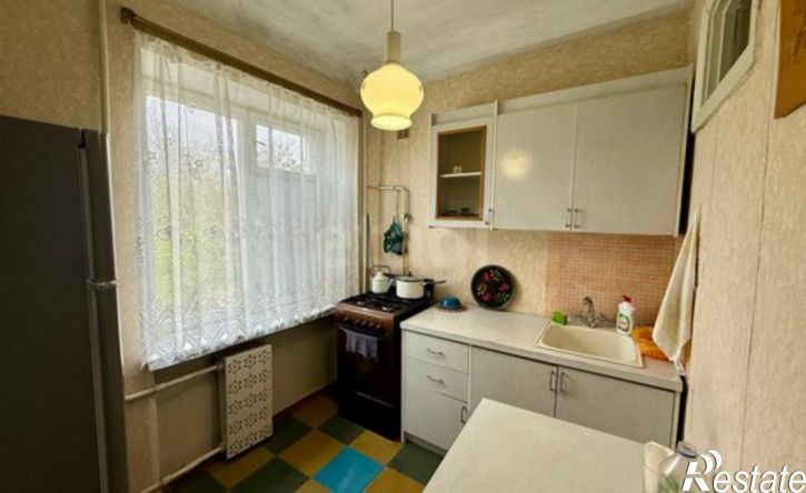 2-комн квартира улица 60 лет Октября, 8,  д. 8