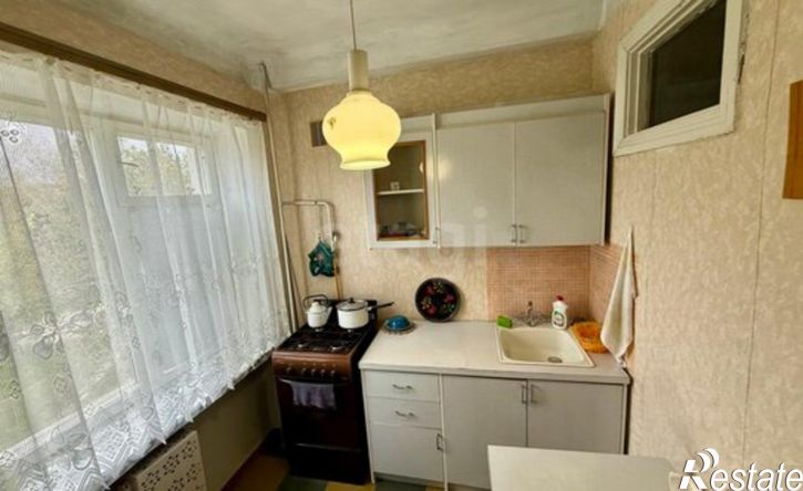 2-комн квартира улица 60 лет Октября, 8,  д. 8