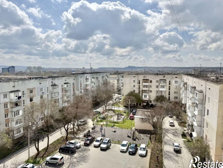 1-комн квартира ул Молодых Подпольщиков, 52,  д. 52