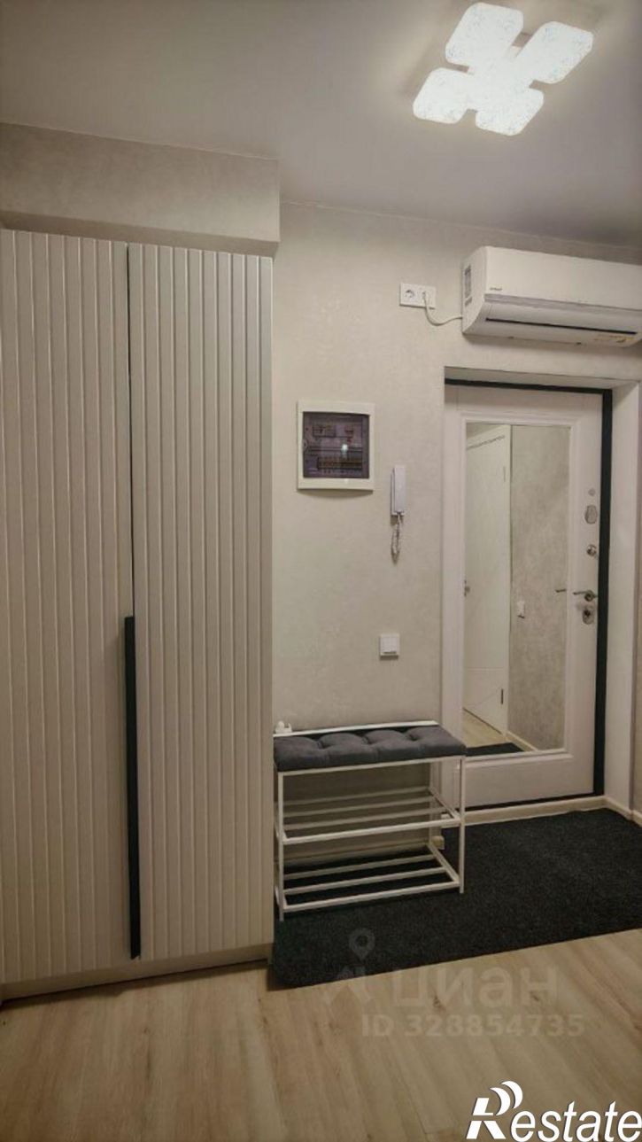 2-комн квартира пр-кт Александра Суворова, 101,  д. 101