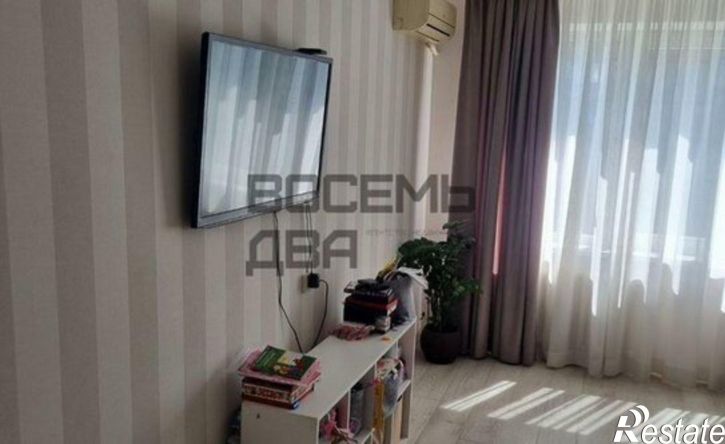 3-комн квартира улица 60 лет Октября, 24,  д. 24