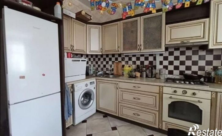 2-комн квартира Камская улица, 27,  д. 27