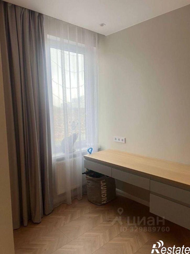 2-комн квартира Проспект Александра Суворова, 105,  д. 105