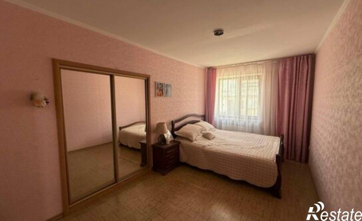 3-комн квартира ул Каширина, 2,  д. 2