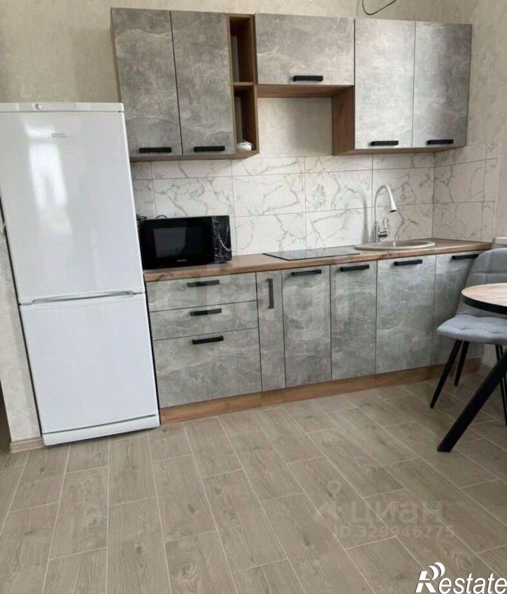 1-комн квартира пр-кт Александра Суворова, 97,  д. 97