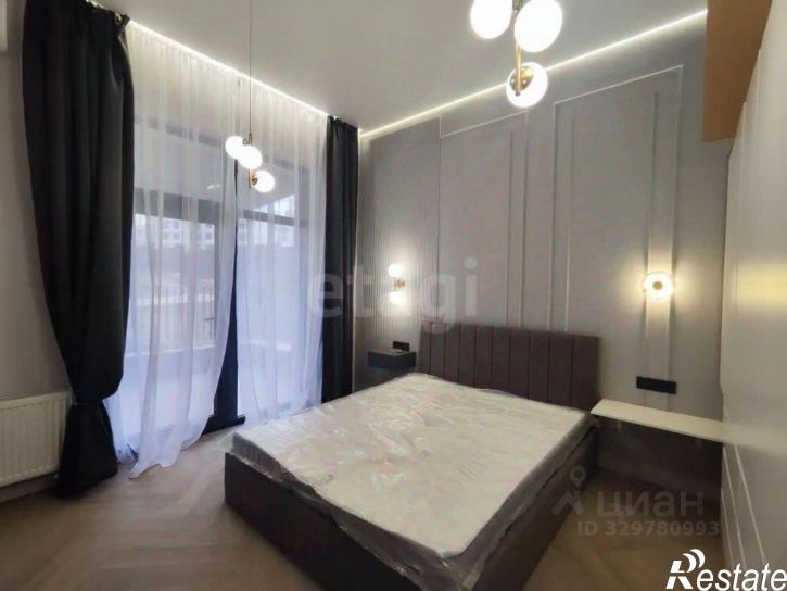 2-комн квартира пр-кт Александра Суворова, 97,  д. 97