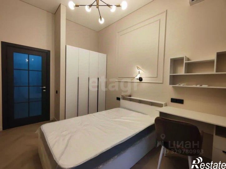 2-комн квартира пр-кт Александра Суворова, 97,  д. 97