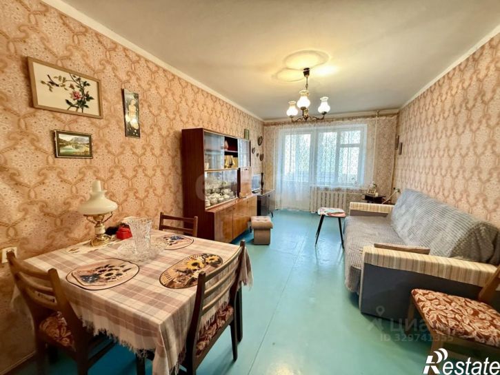 2-комн квартира улица 60 лет Октября, 17,  д. 17