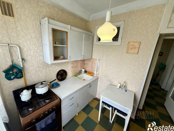 2-комн квартира улица 60 лет Октября, 17,  д. 17