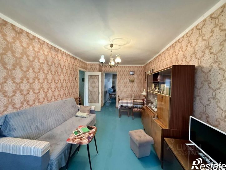 2-комн квартира улица 60 лет Октября, 17,  д. 17