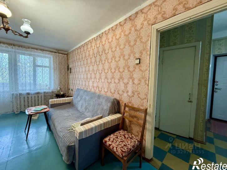 2-комн квартира улица 60 лет Октября, 17,  д. 17