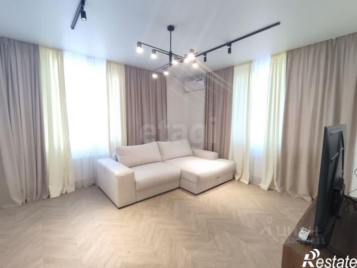 2-комн квартира Проспект Александра Суворова, 101,  д. 101
