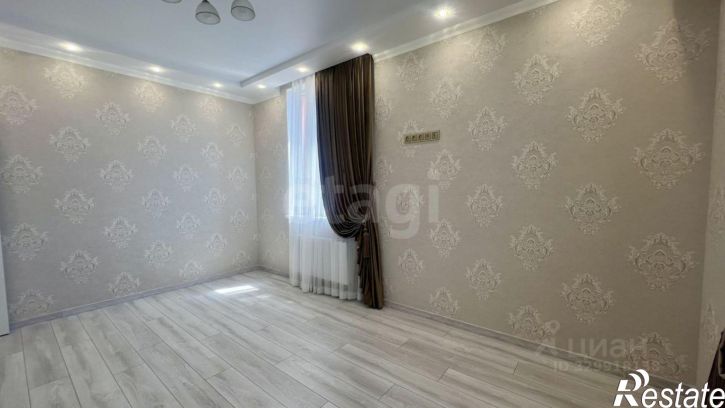 2-комн квартира пр-кт Александра Суворова, 97,  д. 97