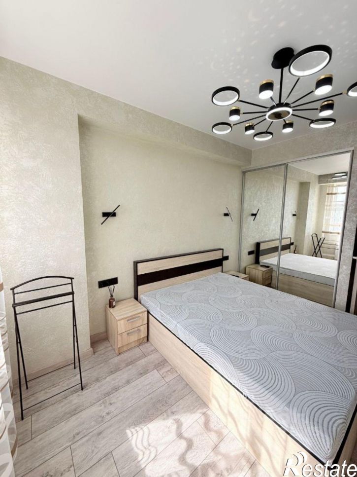 2-комн квартира улица 51-й Армии, 124,  д. 124