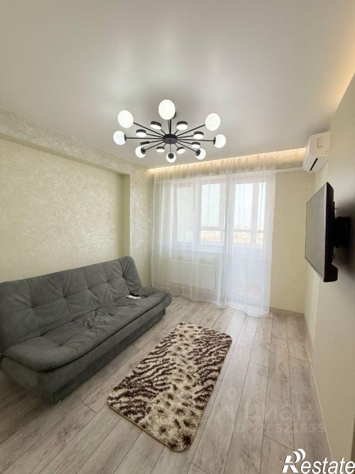 2-комн квартира улица 51-й Армии, 124,  д. 124
