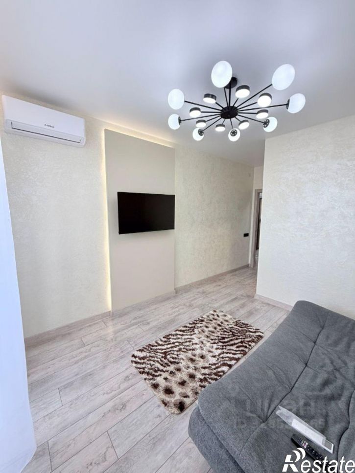 2-комн квартира улица 51-й Армии, 124,  д. 124