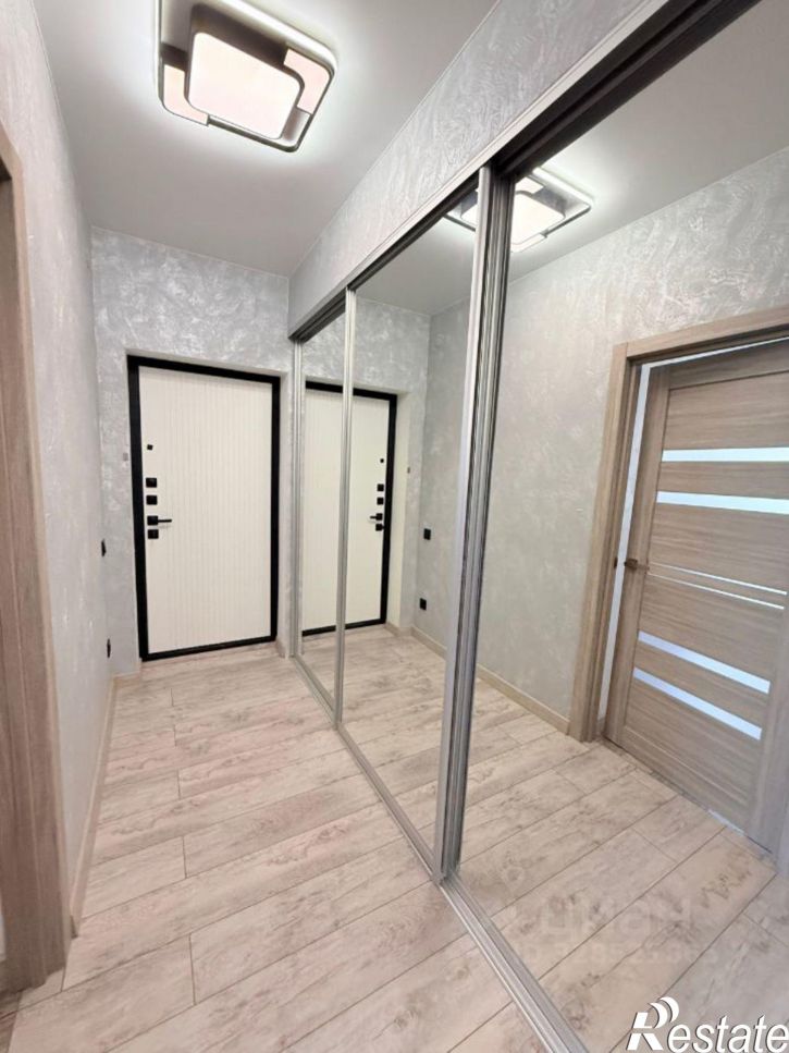 2-комн квартира улица 51-й Армии, 124,  д. 124