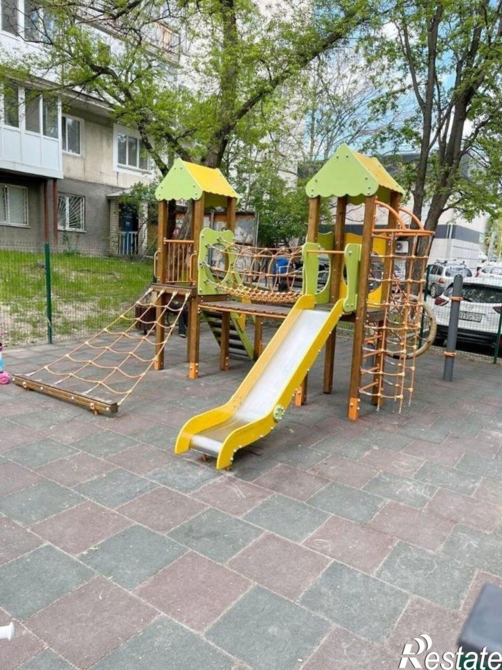 3-комн квартира ул Кечкеметская, 79,  д. 79