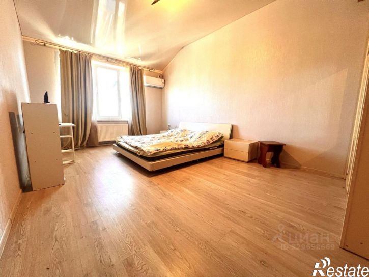 3-комн квартира улица Тренёва, 21,  д. 21