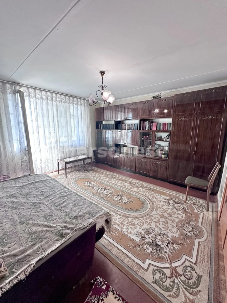 4-комн квартира 1-й Конной Армии улица, д.11