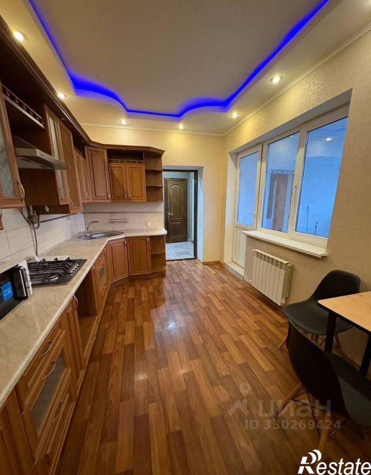 3-комн квартира Болгарская улица, 20,  д. 20