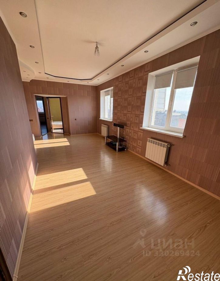 3-комн квартира Болгарская улица, 20,  д. 20