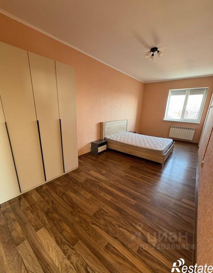 3-комн квартира Болгарская улица, 20,  д. 20