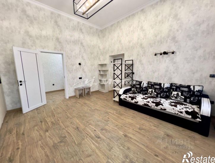2-комн квартира ул Георгия Морозова, 8Г,  д. 8Г