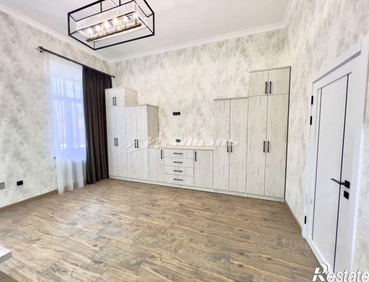 2-комн квартира ул Георгия Морозова, 8Г,  д. 8Г