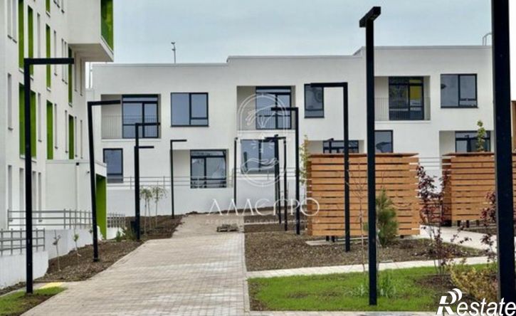 2-комн квартира улица Виталия Чуркина, 1к3