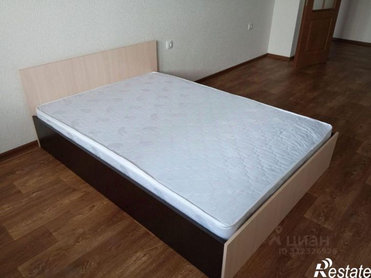 3-комн квартира Индустриальная улица, 28к1,  д. 28к1