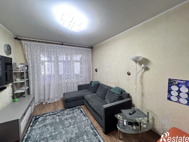 3-комн квартира улица 60 лет Октября, 21,  д. 21
