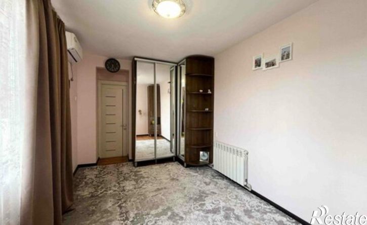 3-комн квартира улица Молодых Подпольщиков, 85,  д. 85
