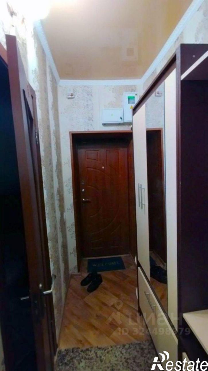 3-комн квартира улица Крылова, 1,  д. 1