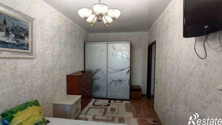 3-комн квартира улица Крылова, 1,  д. 1